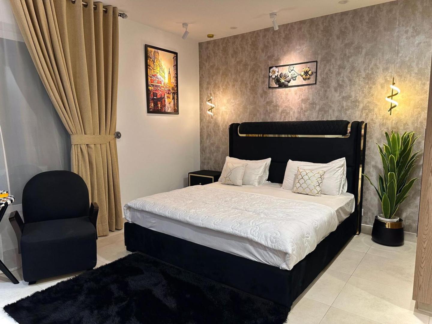 Foto 2: Penta square, DHA phase 5
