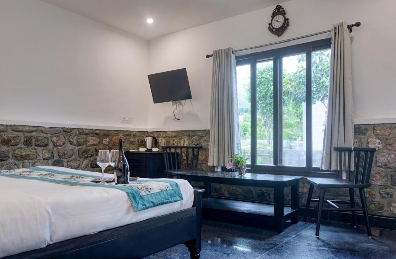 Foto 10: Jim & Holmes Resort & Luxury Residences in Jim Corbett National Park