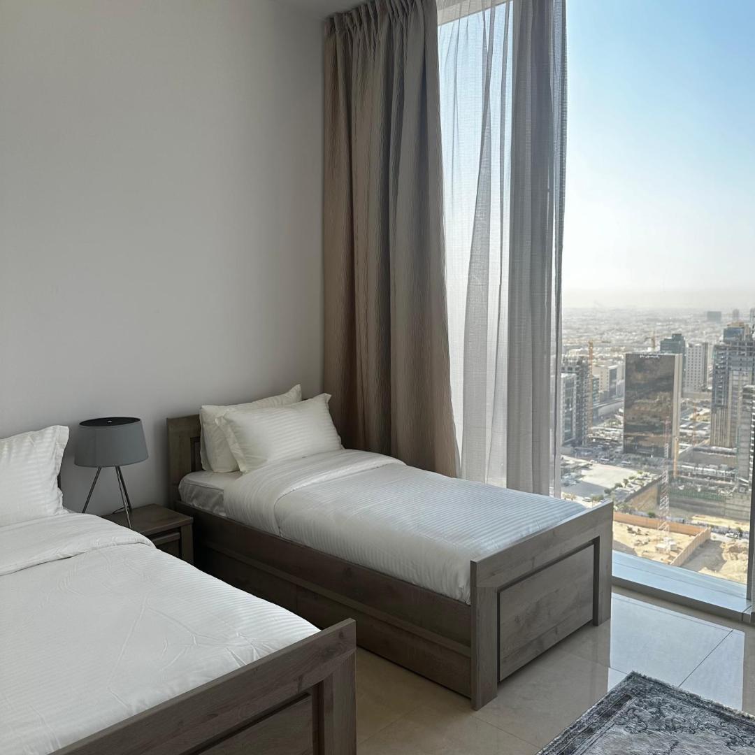 Kuva 9: 2Bd - Kafd view and the city