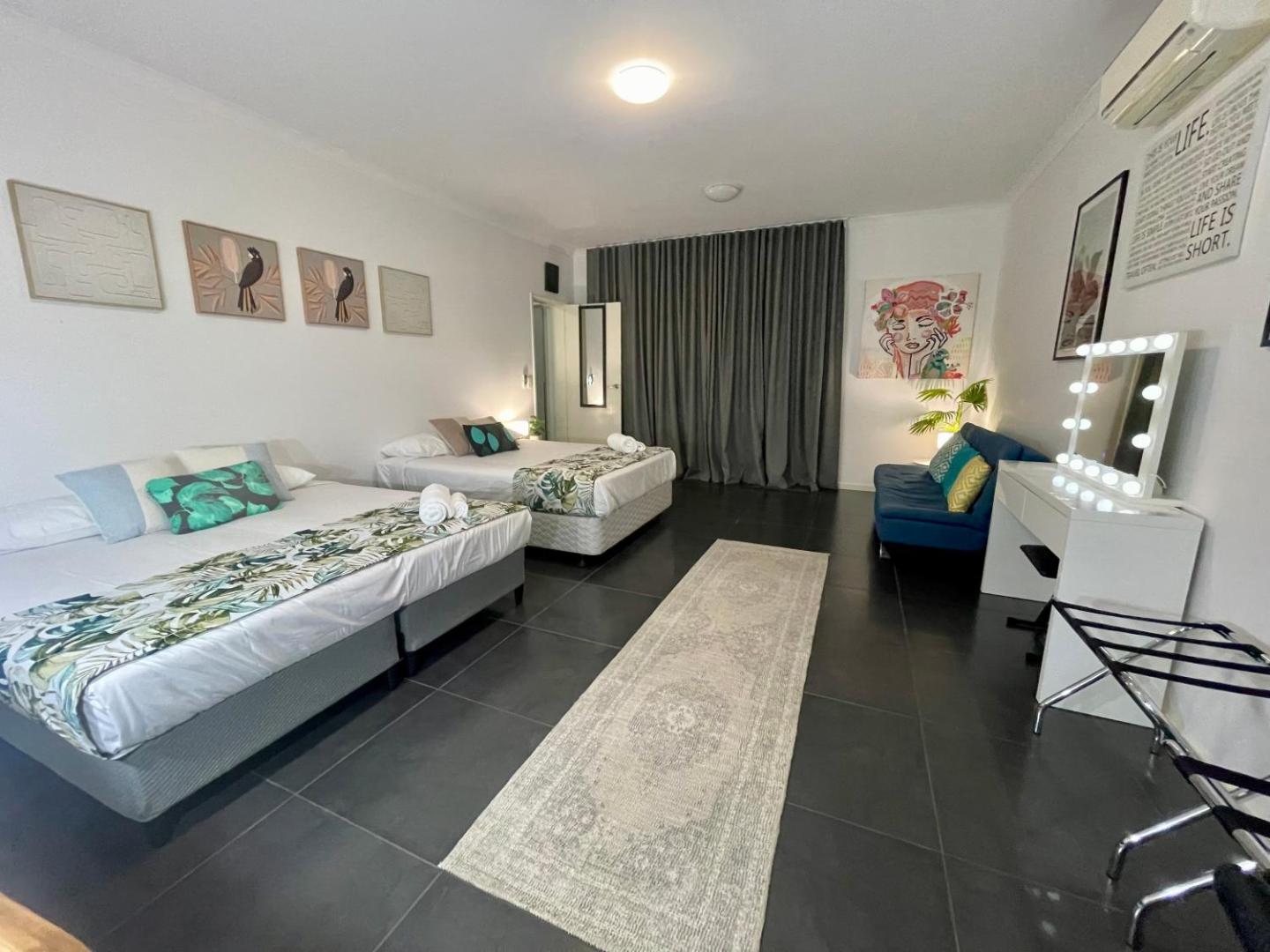Zdjęcie 5: Private unit in Whitehaven Crescent