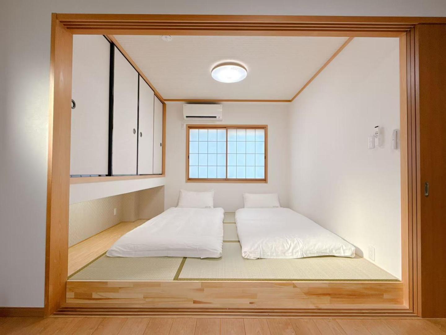 Foto 2: Tsukisucho, 4 bedrooms, 1 Japanese style room, 4LDK, Namba, Nihonbashi, Tsutenkaku house, free parking, elevator