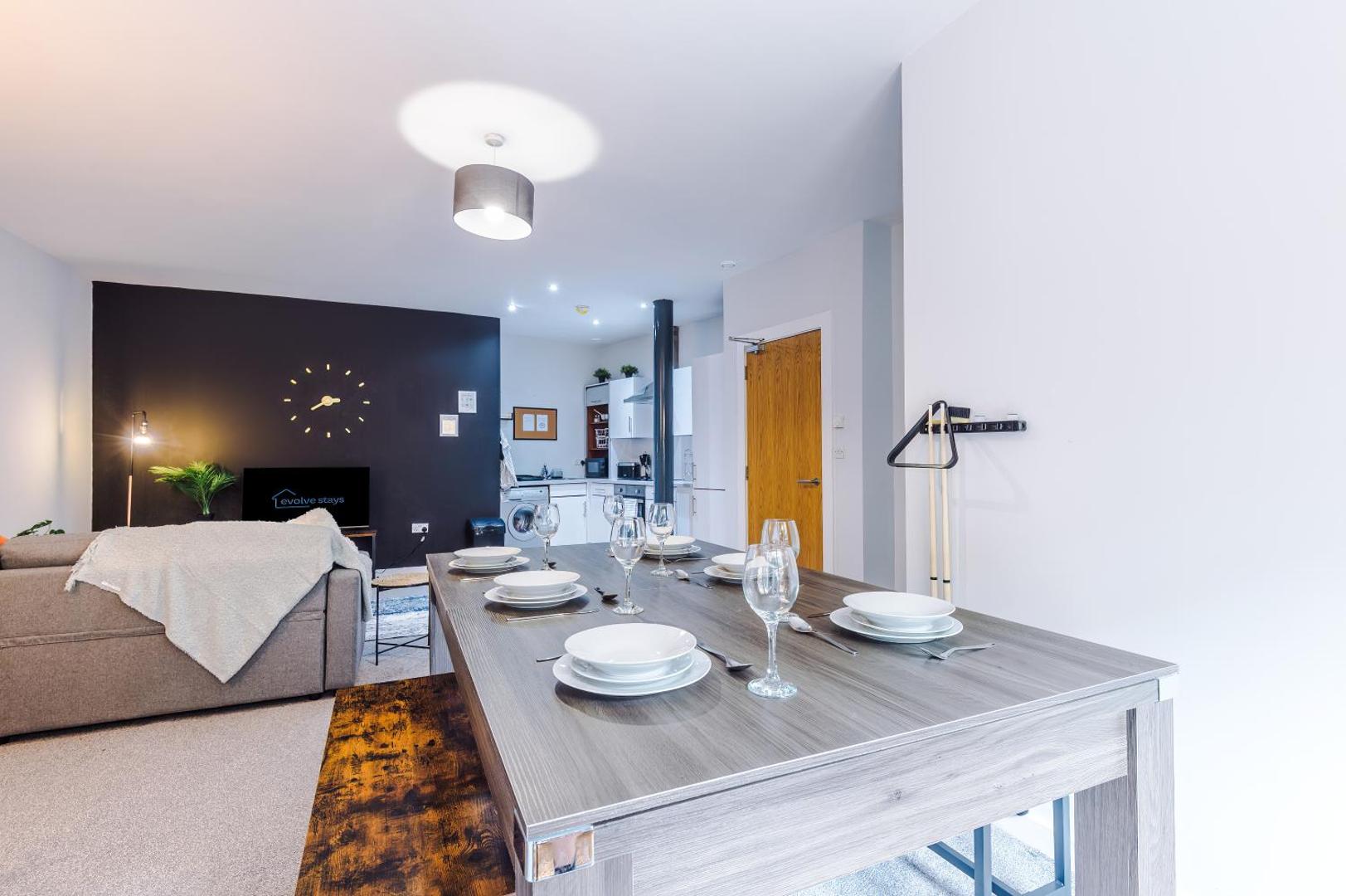 Foto 7: Pool Table, Stunning 2Bed Apt, Central Location