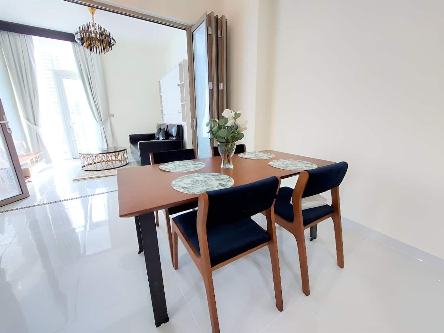 Spacious, Economical Apt Near Miralcz Gardenの写真5