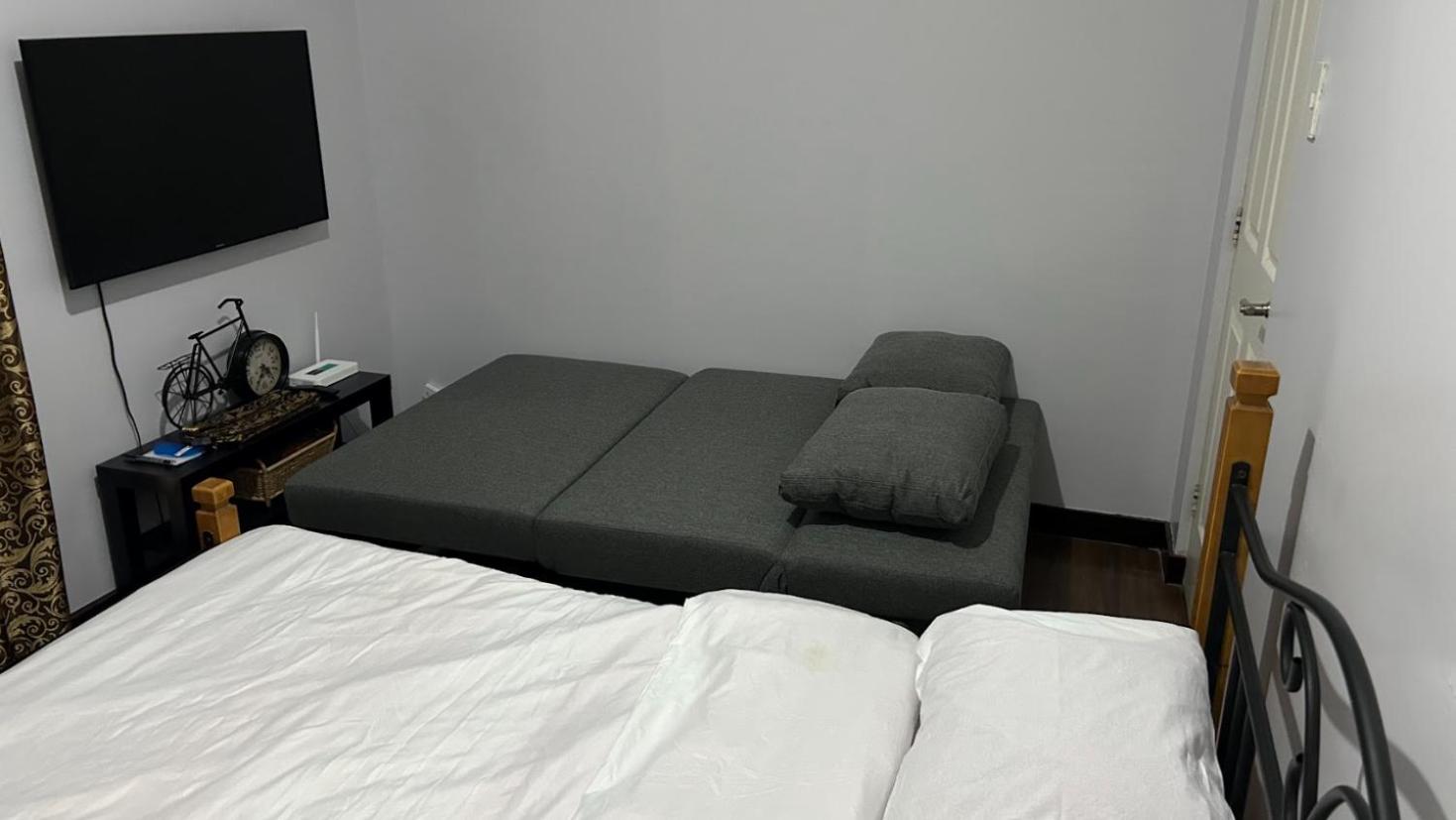 Foto 3: Condo Unit at La Verti Residences