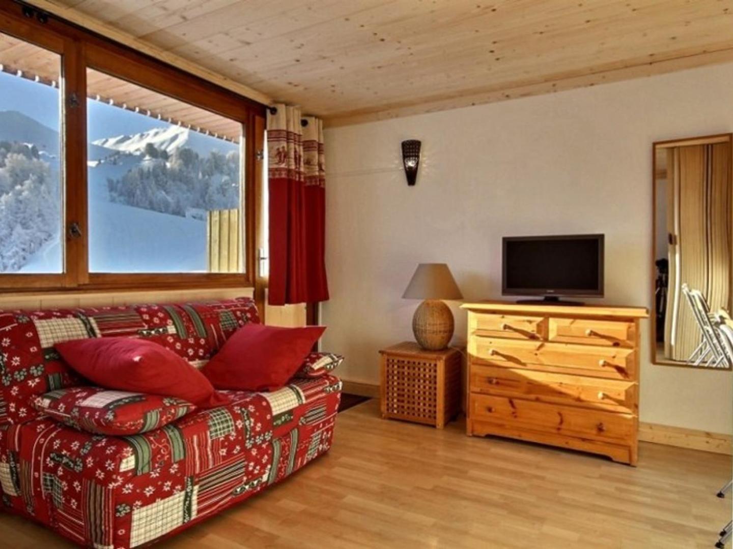 Foto 10: Studio divisible, orienté sud, balcon en étage élevé, au pied des pistes - FR-1-455-87
