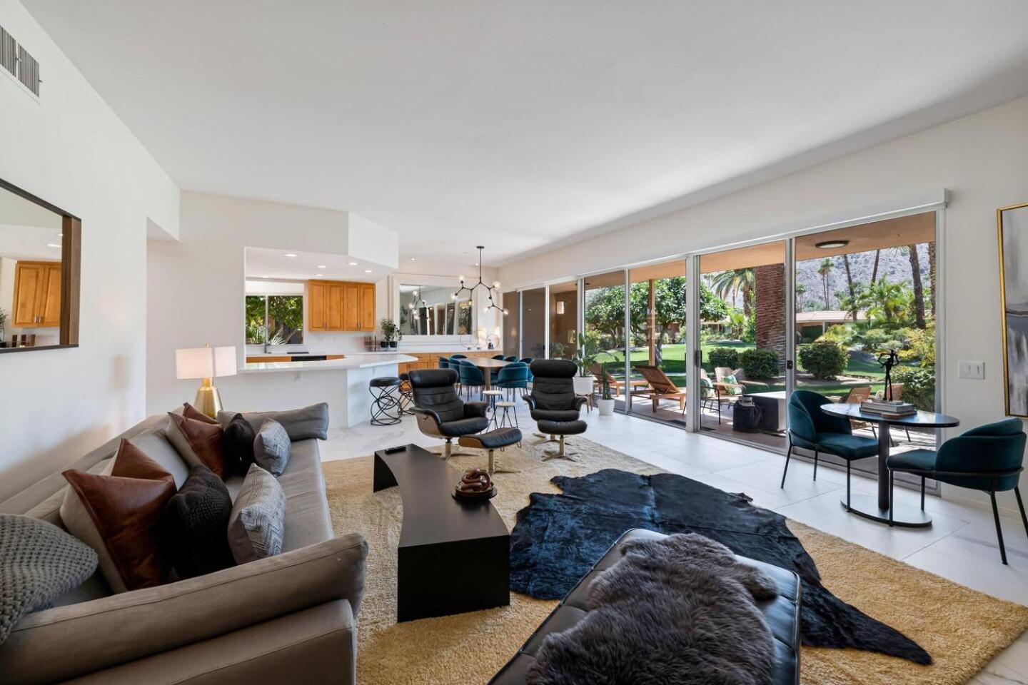 Bilde 10: Tranquil & Spacious, Newly Updated,great Location