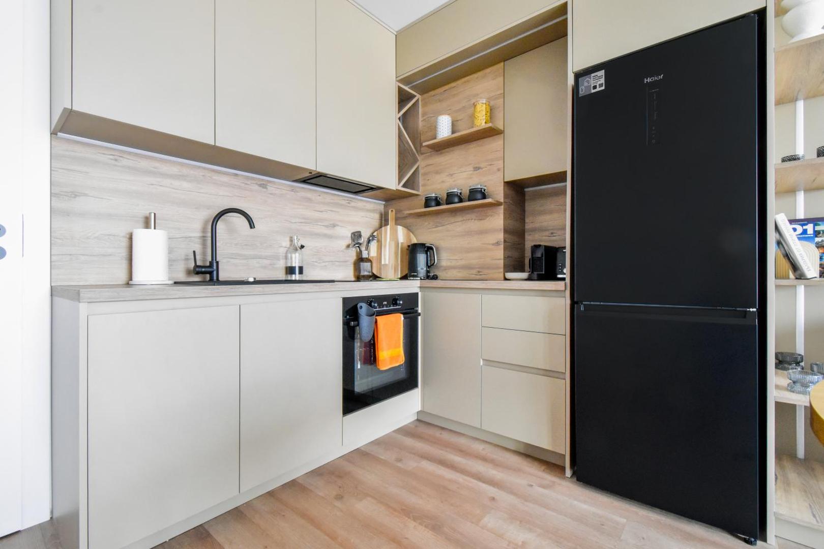 Billede 5: Modern & Quiet 1BR Near Center by Flat Mаnager