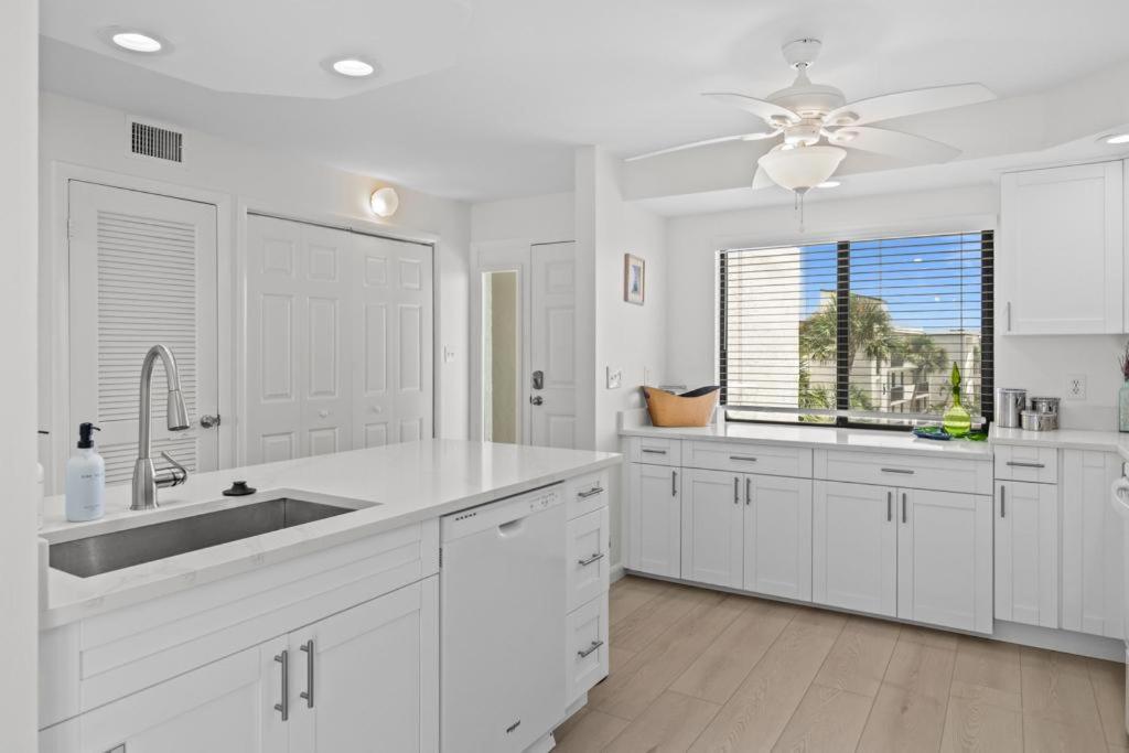 Φωτογραφία 8: Loggerhead Cay 504