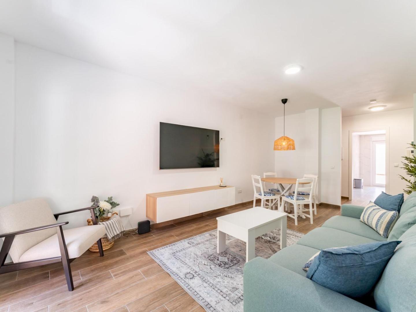 2-Bed in Heart of Los Boliches Pass the Keys的照片3