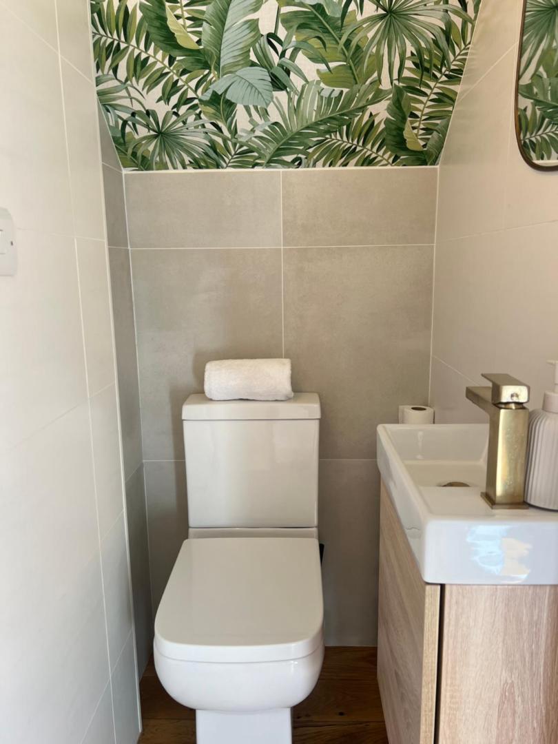 Family Home with Sauna & Garden photo 4