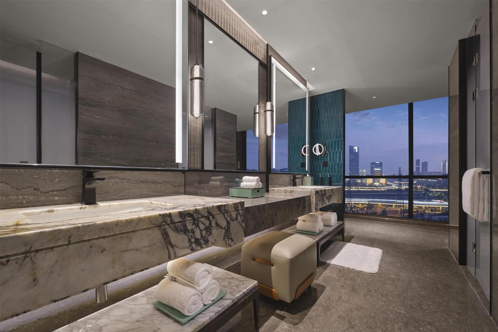 Photo 3 : Doubletree By Hilton Zhengzhou East