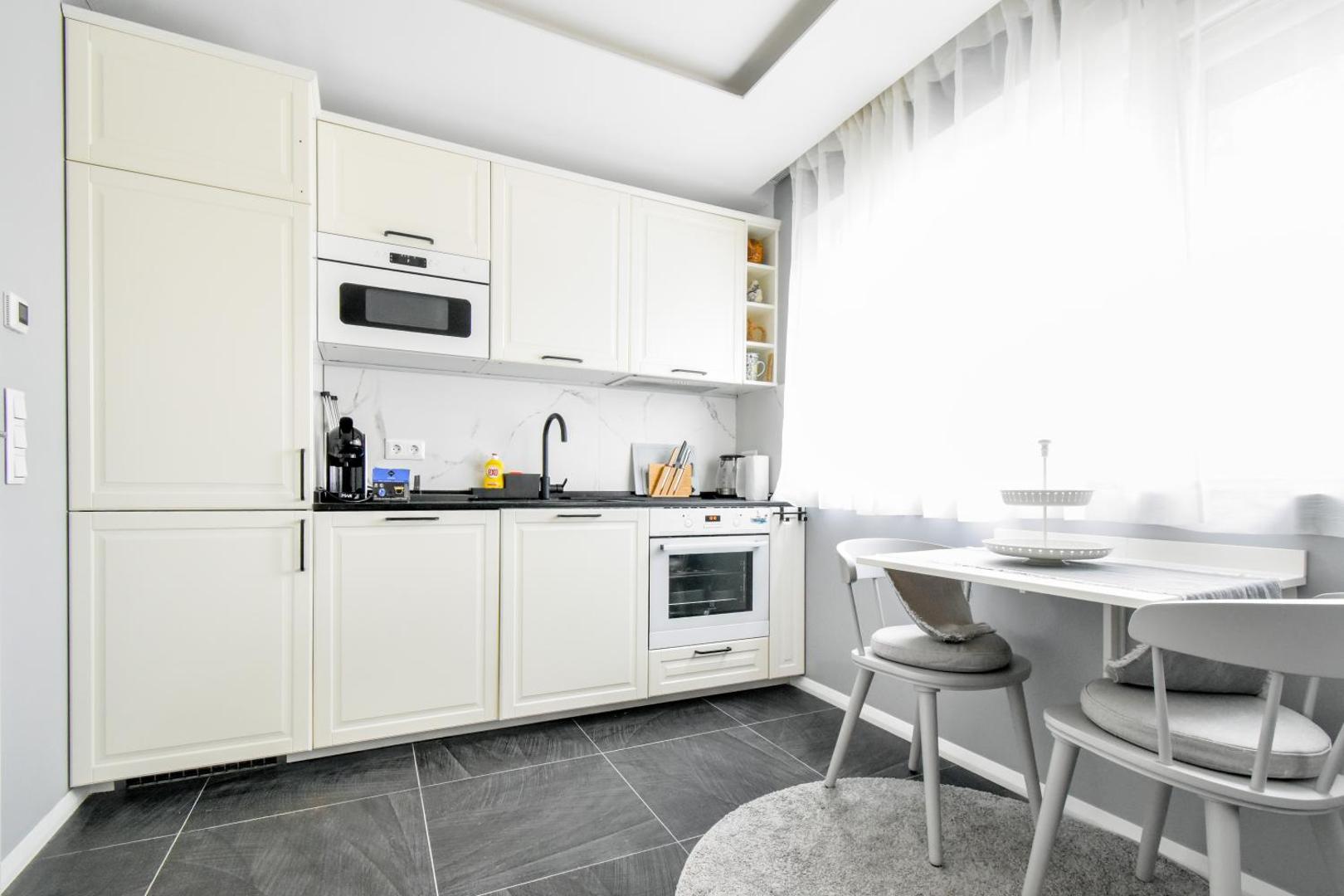 Kuva 7: Bright Central Sofia Flat with Coffee-Lovers Touch by Flat Mаnager