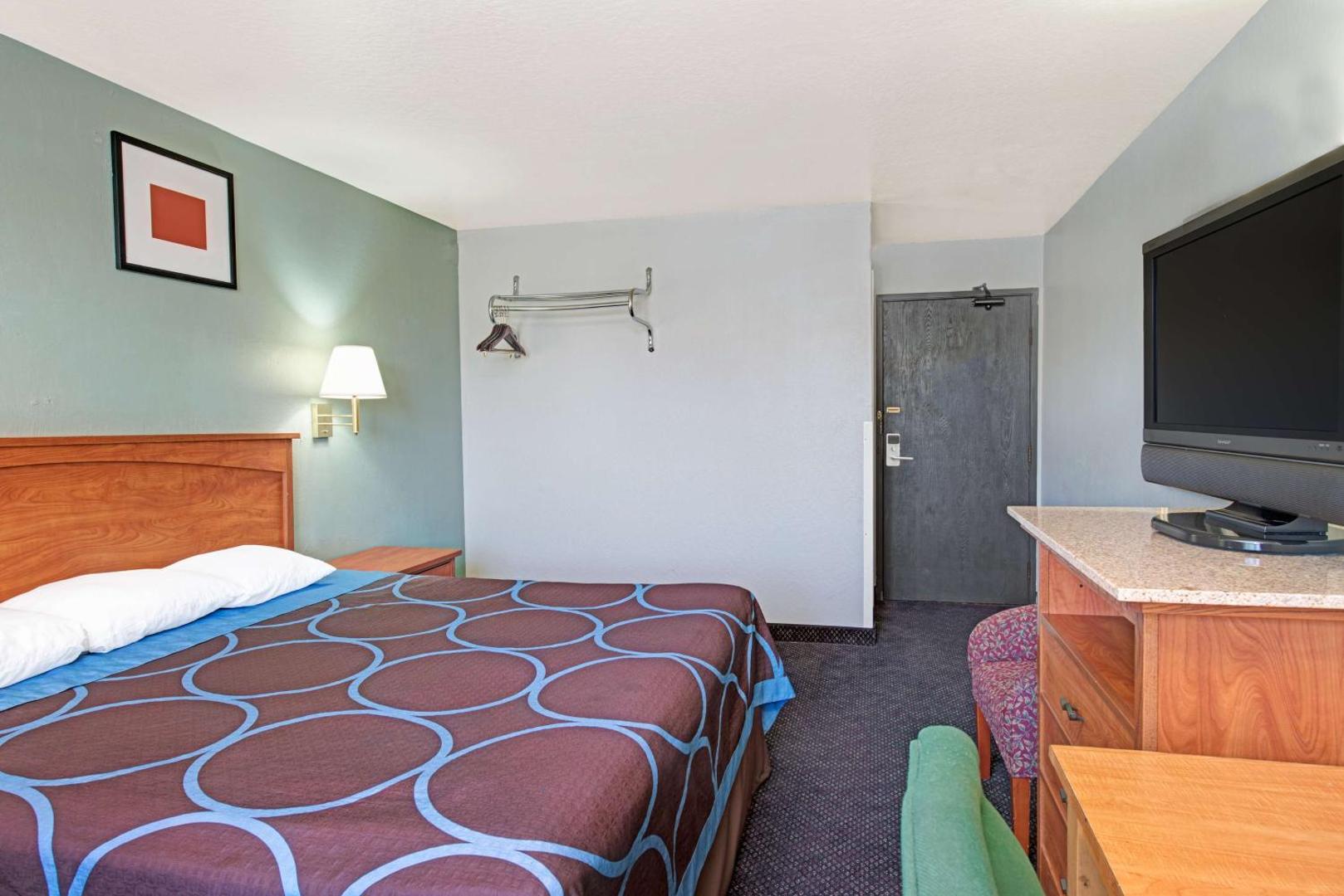 Foto 7: Super 8 by Wyndham Sacramento/Florin Rd