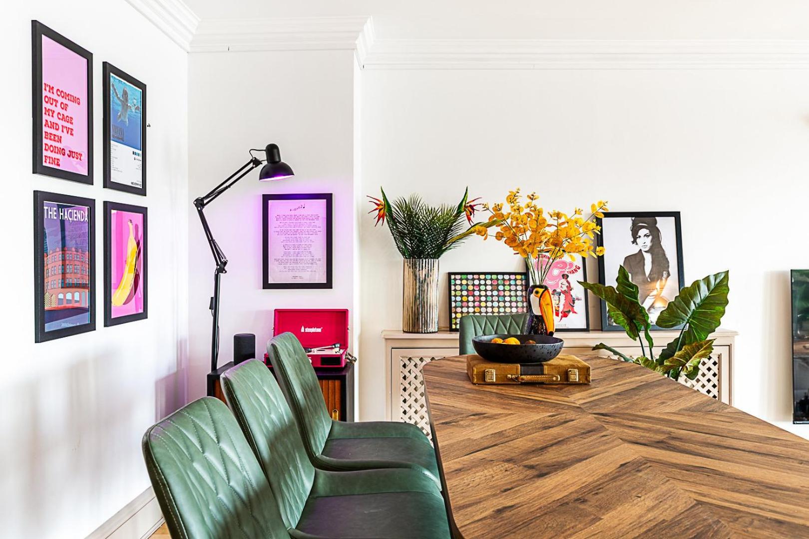 Billede 8: Floating on the Thames A Designer's Dream