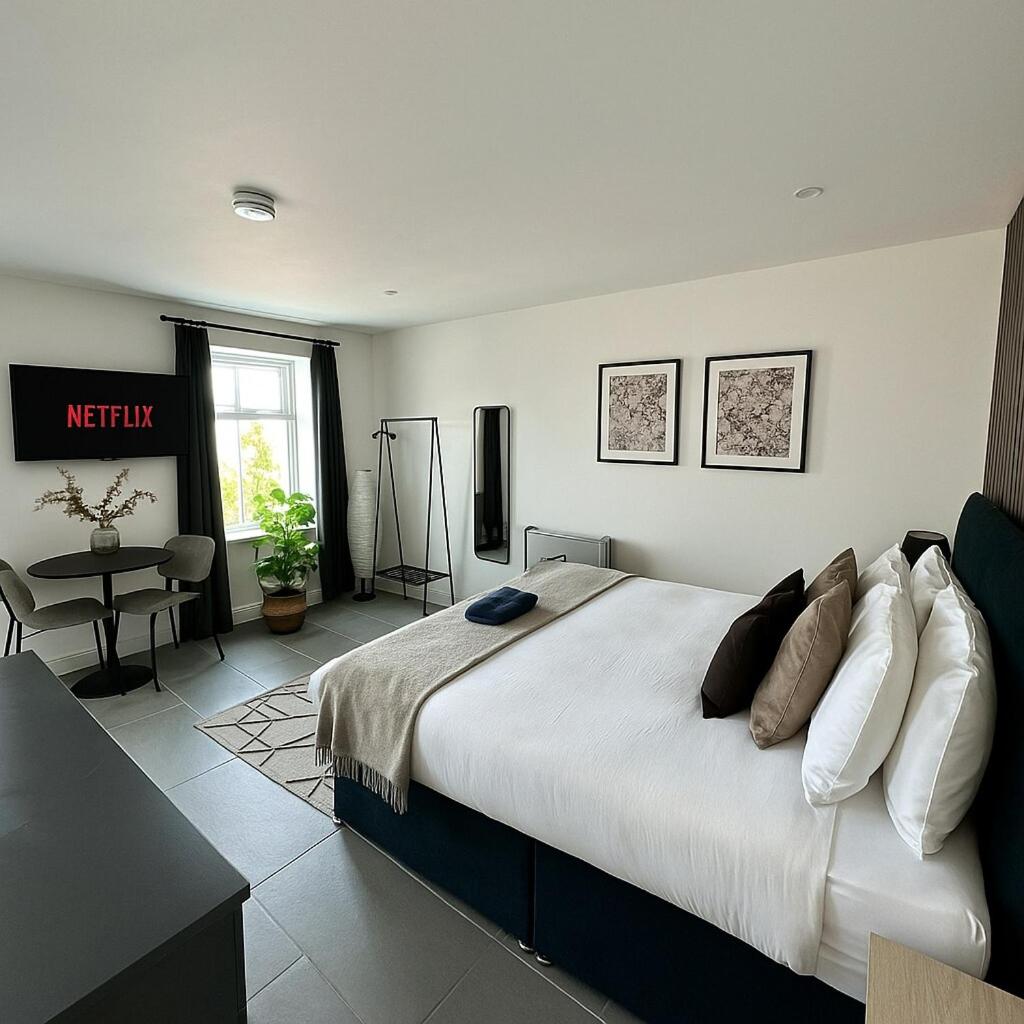 Foto 10: Studio Flat by Brookland Stays Serviced Accommodation Short Lets Birmingham with Free WiFi