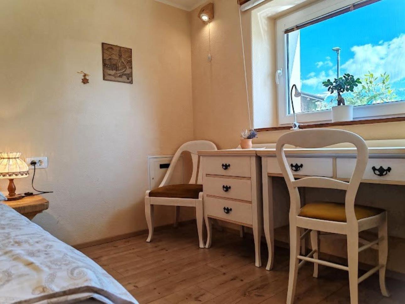 Kuva 9: Riverdance with mountain view, garden and private parking