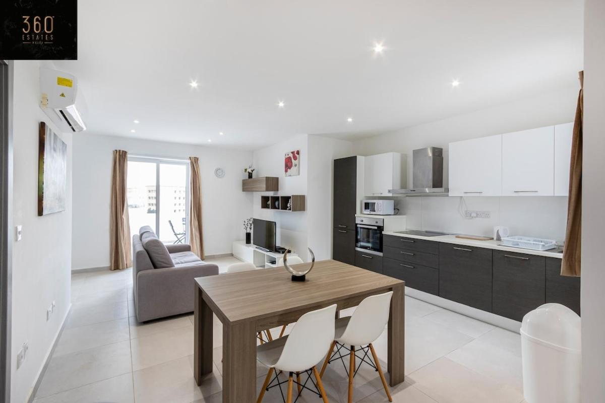 Bilde 8: Spacious, beautiful central penthouse with BBQ by 360 Estates
