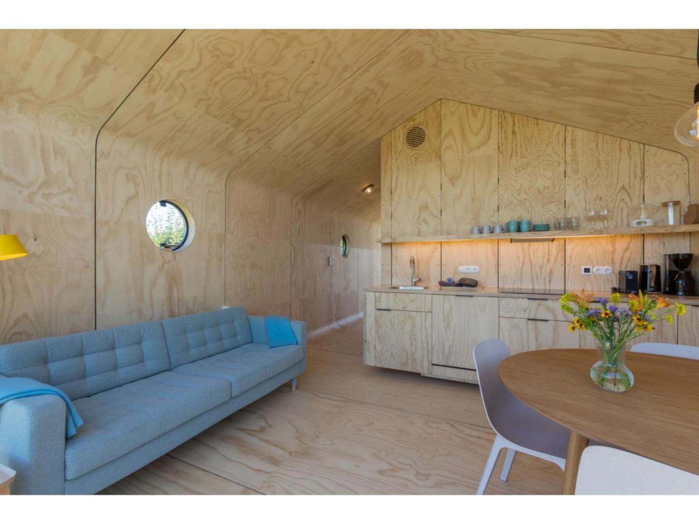 Foto 10: Tiny House in Zeeland near Oranjezon Dunes