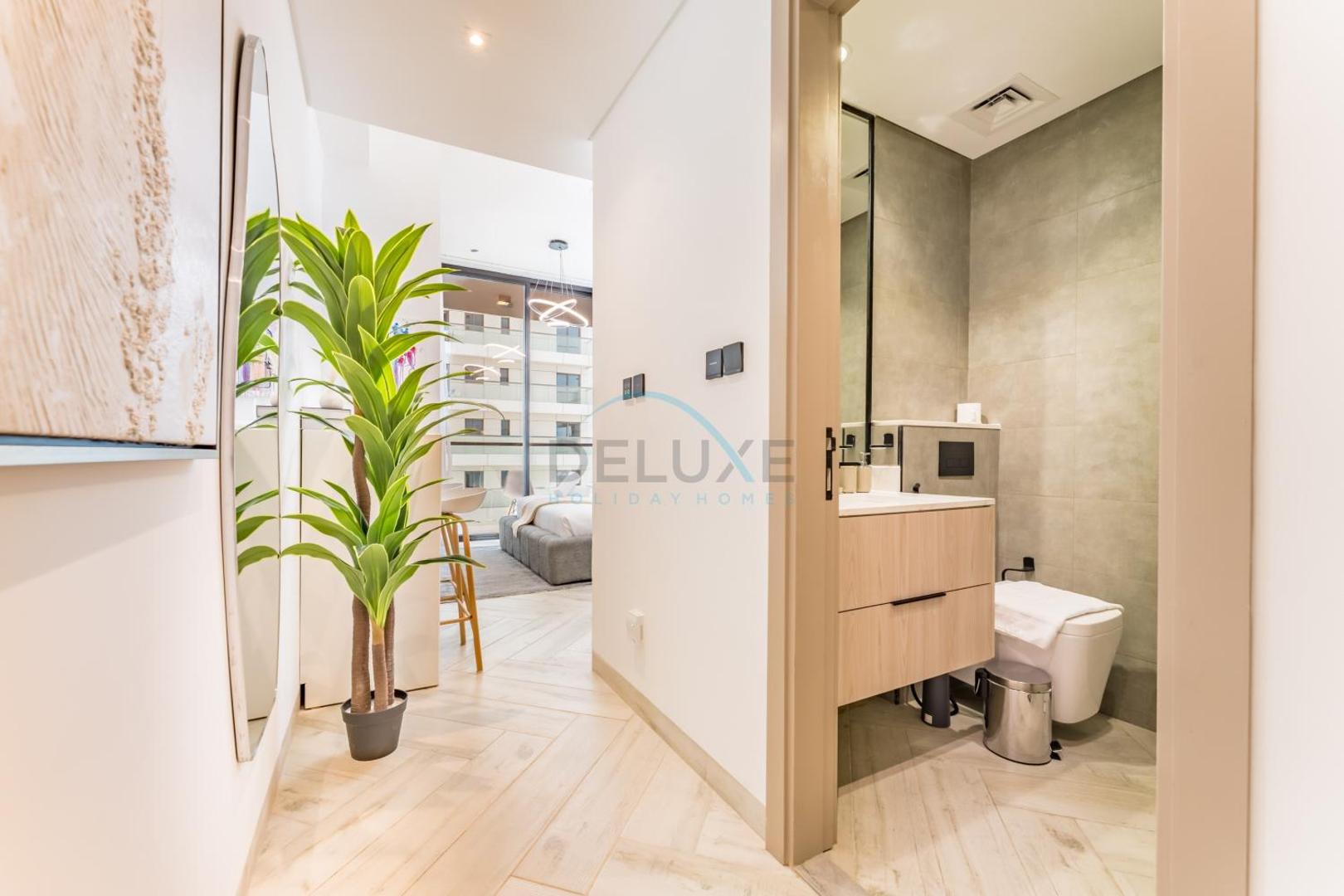 Fotografia 2: Studio with Community Views, Easy Access to Bus Stop, Parks, and Circle Mall, Empire Residence, JVC by Deluxe Holiday Homes
