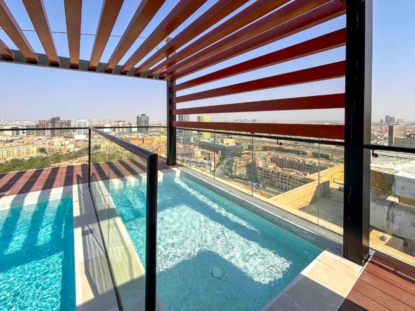 Fotografia 10: Studio with Community Views, Easy Access to Bus Stop, Parks, and Circle Mall, Empire Residence, JVC by Deluxe Holiday Homes