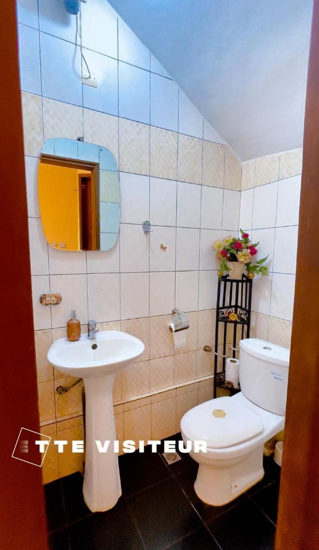 Foto 5: Spacious, modern Yaoundé villa