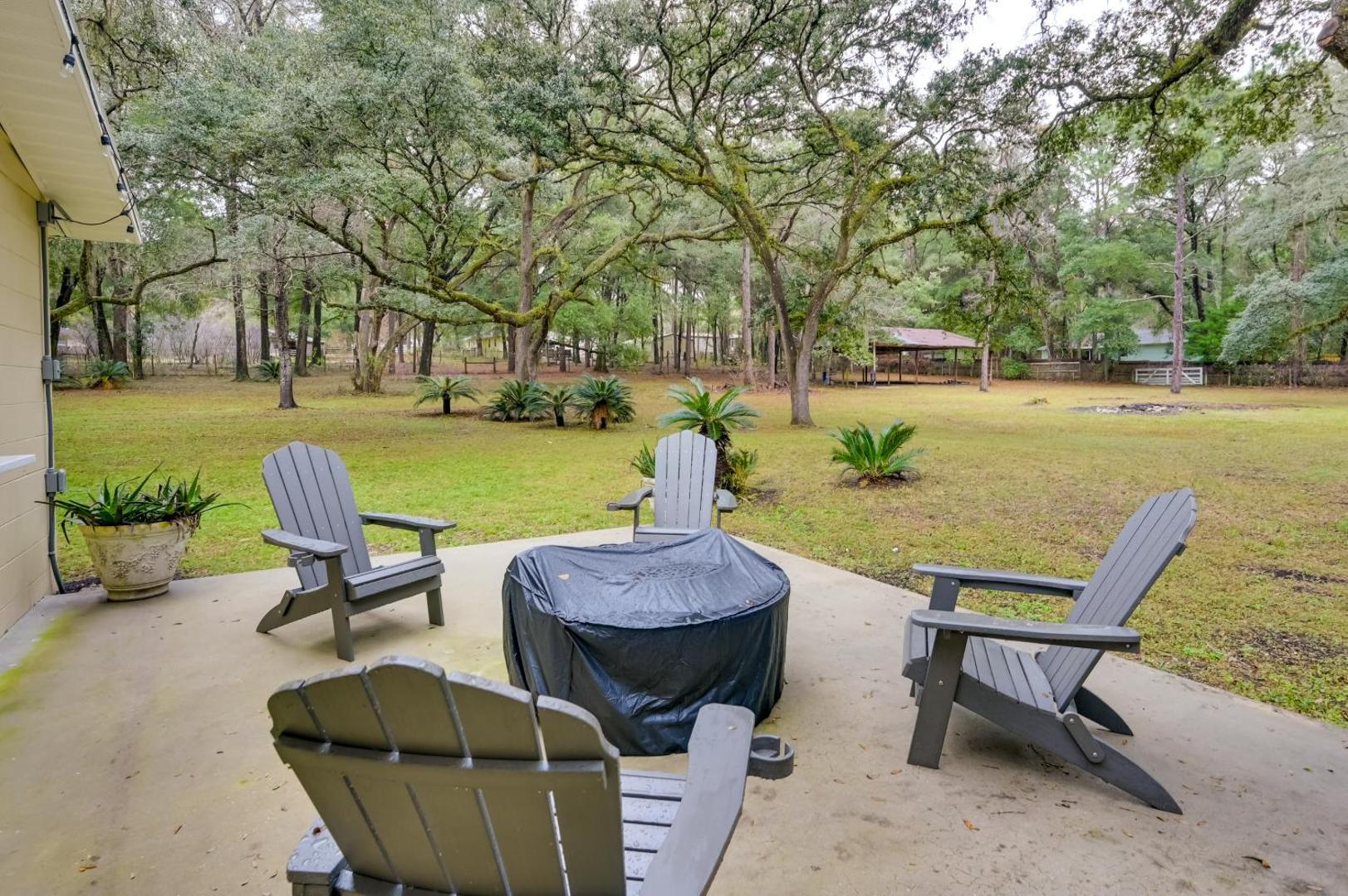 Fotografie 3: Pool Table, 4 Mi to Lake Inverness Getaway!
