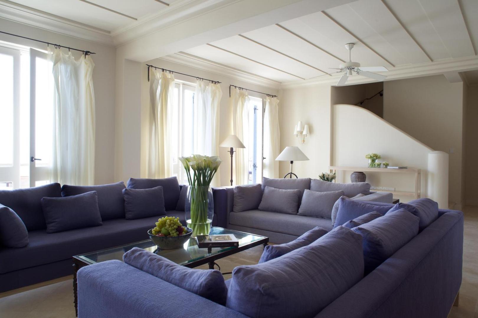 Anassa photo 10