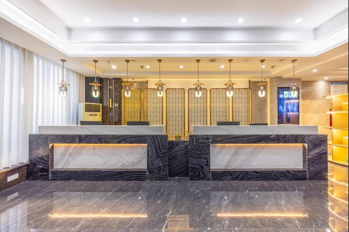万信至格酒店自贡彩灯公园华商国际城店 photo 2