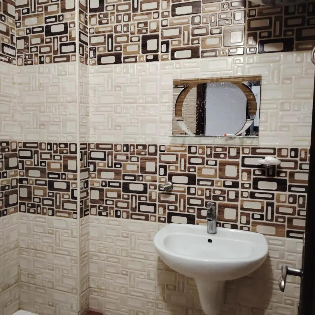 الليث 15 photo 5