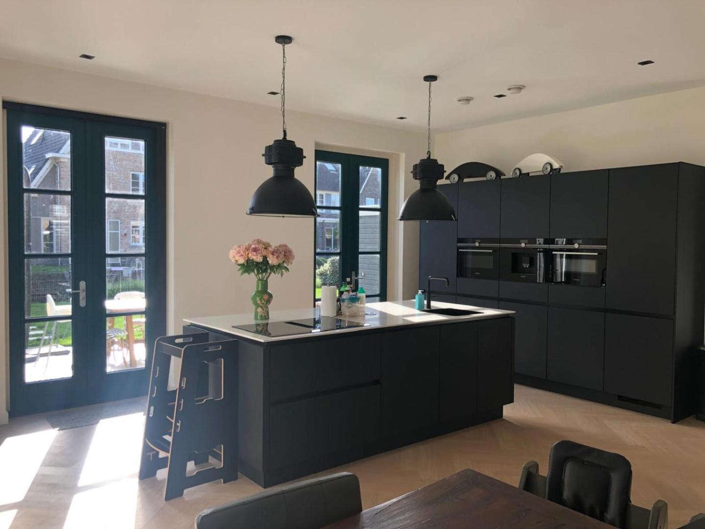 Kuva 7: House with garden in Amsterdam
