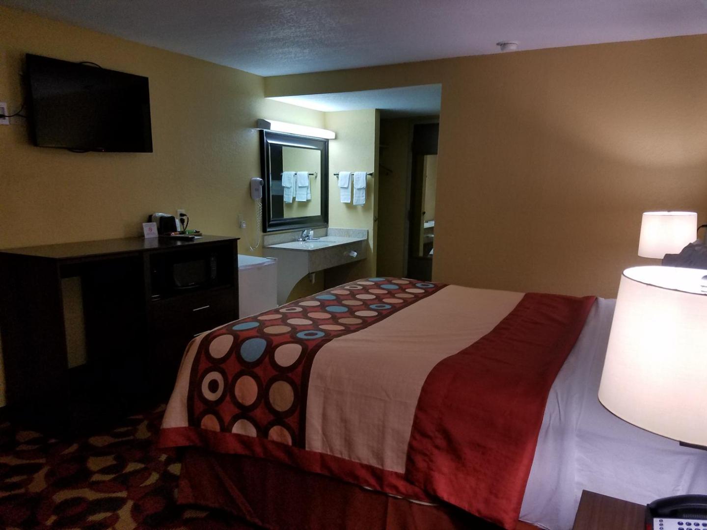 Φωτογραφία 7: Super 8 by Wyndham Wichita Airport West Kellogg