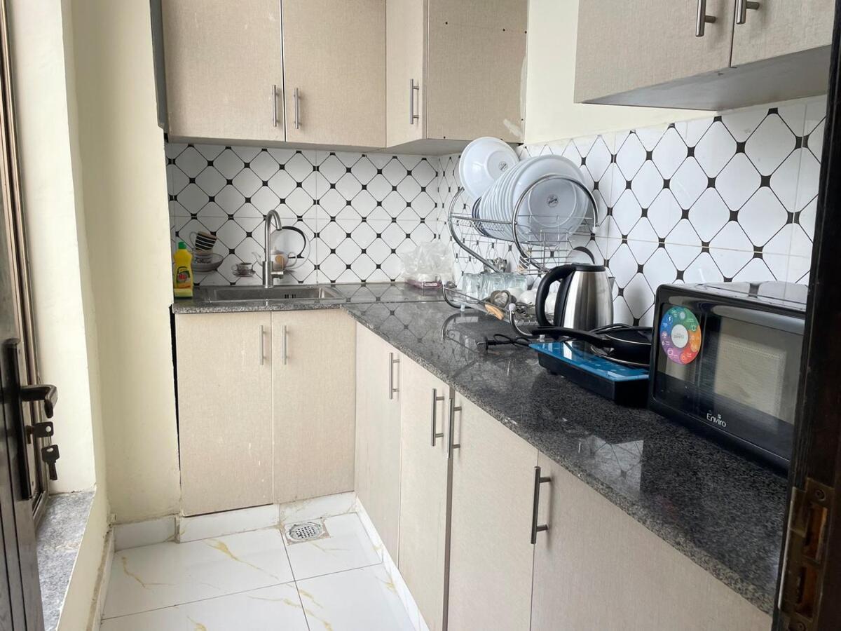 Foto 2: Spacious & Comfy 2BR in Bahria Enclave