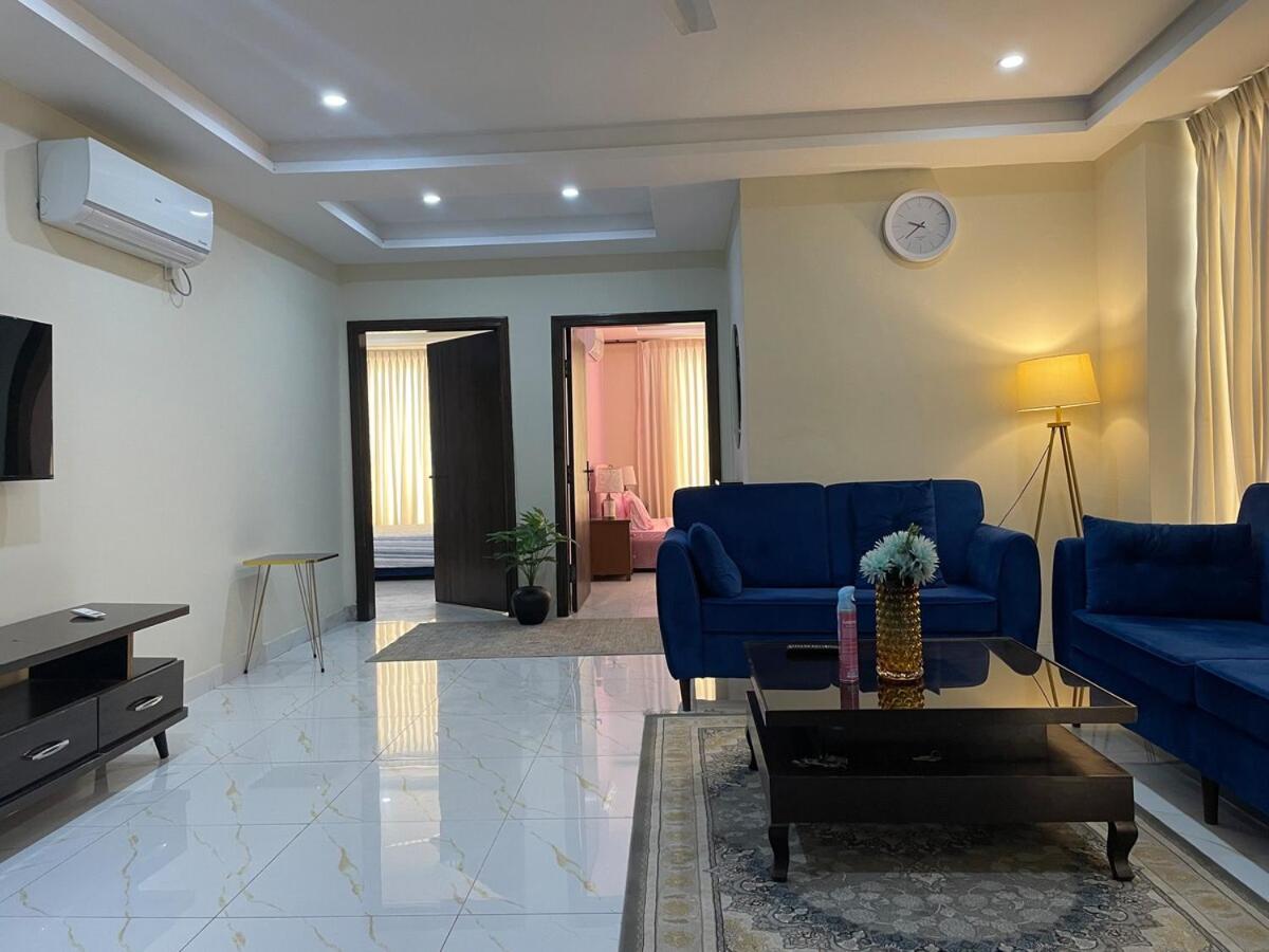 Foto 4: Spacious & Comfy 2BR in Bahria Enclave