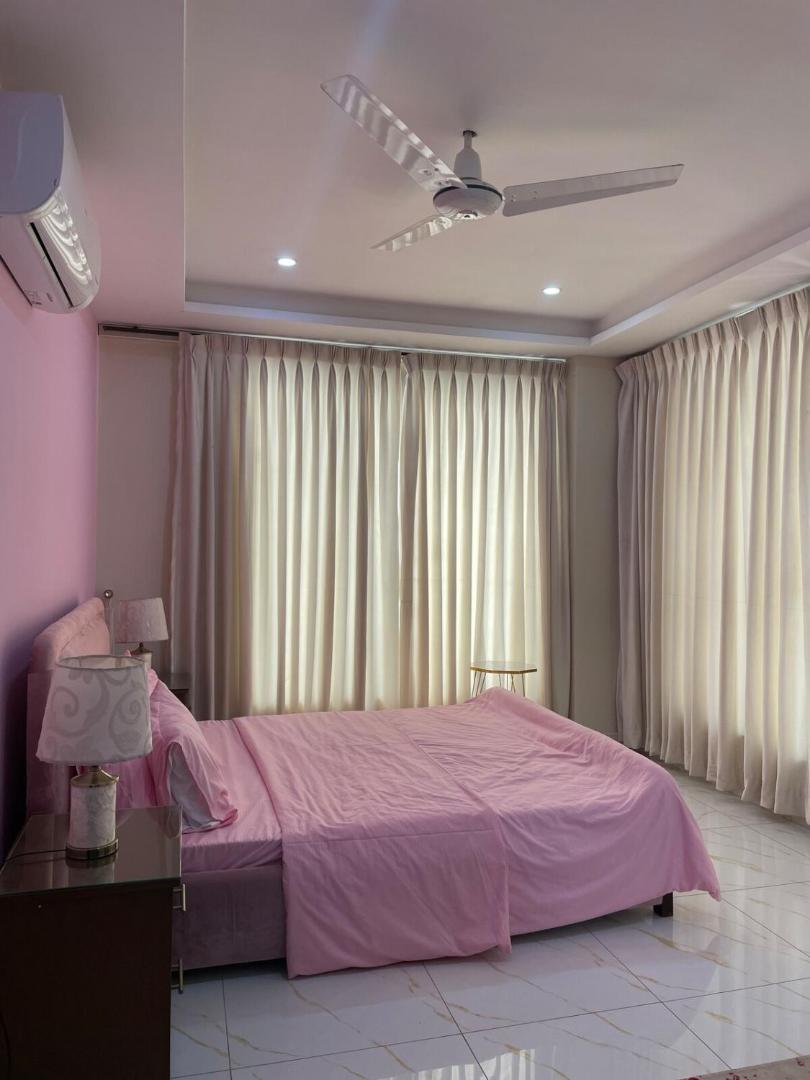 Foto 6: Spacious & Comfy 2BR in Bahria Enclave