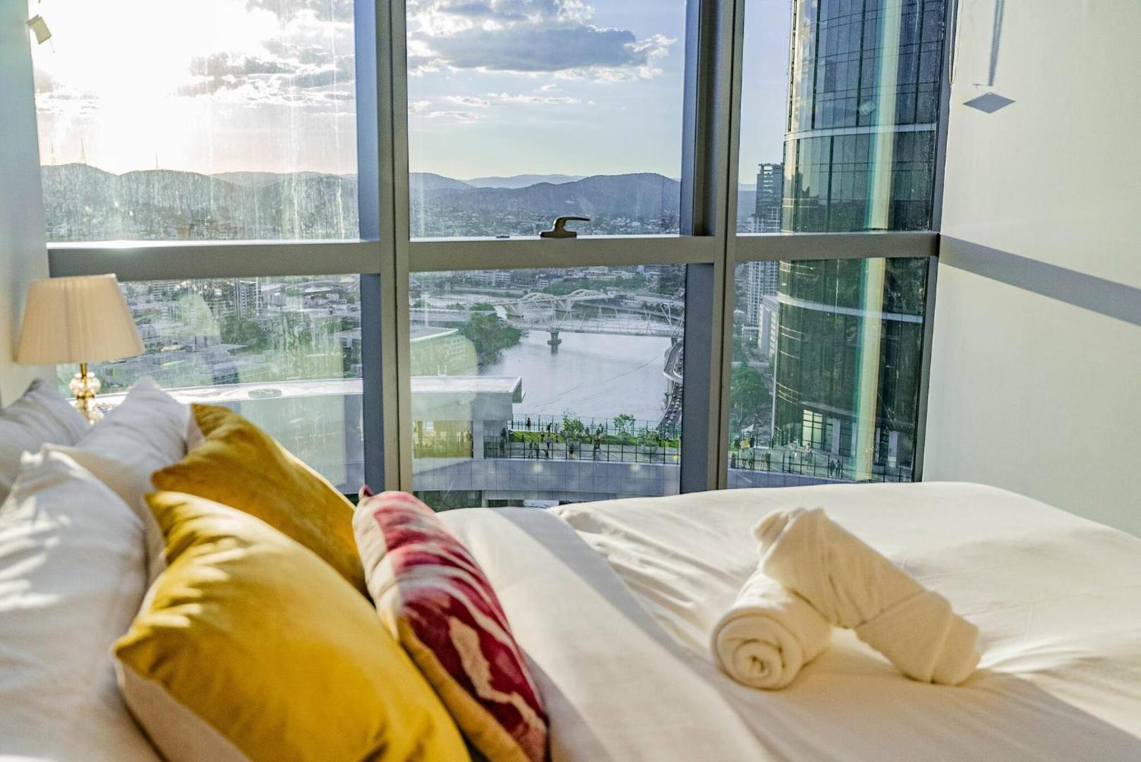 Bilde 10: 3Bed Apt in Queen's Wharf - level 33 City and Riverview with Carpark