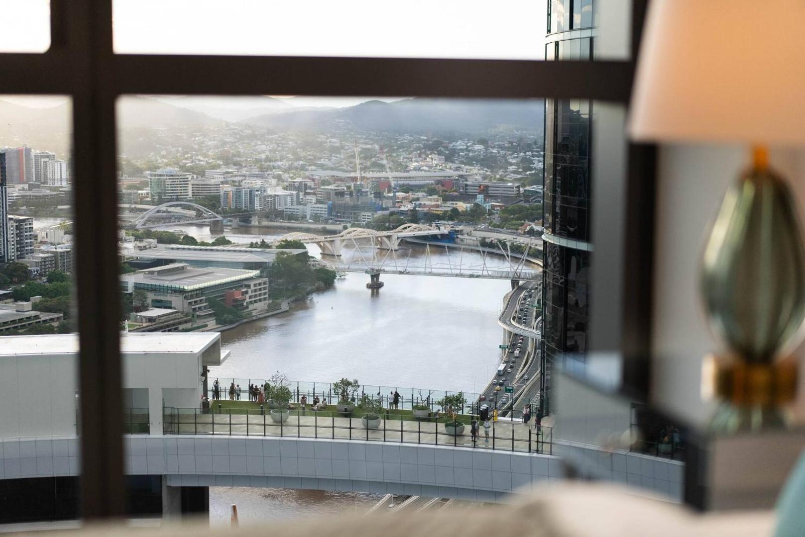 Bilde 11: 3Bed Apt in Queen's Wharf - level 33 City and Riverview with Carpark