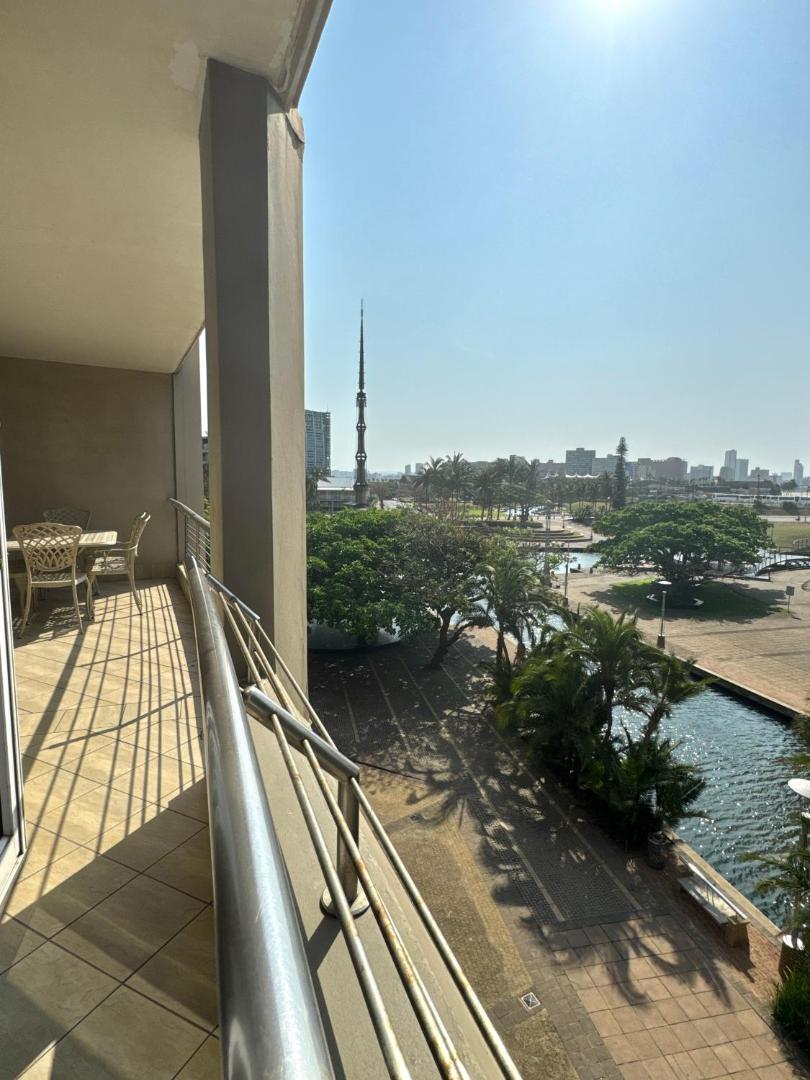 Zdjęcie 5: Accommodation Front - Dazzling 4 Sleeper near Ushaka Marine World