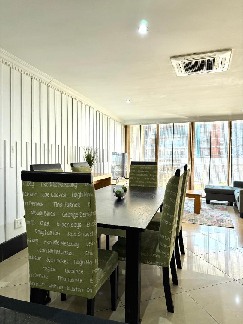 Zdjęcie 3: Accommodation Front - Dazzling 4 Sleeper near Ushaka Marine World