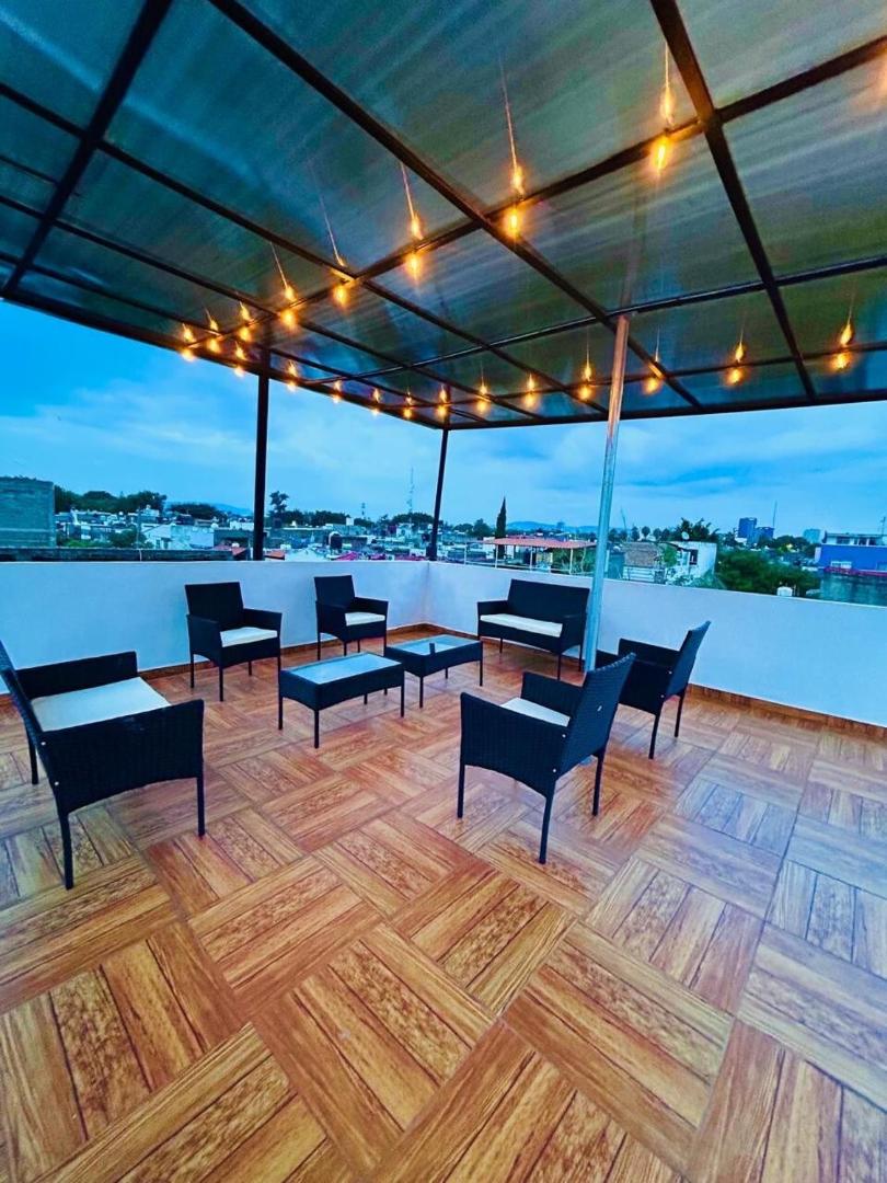 Kuva 2: Nice, comfortable and conveniently located