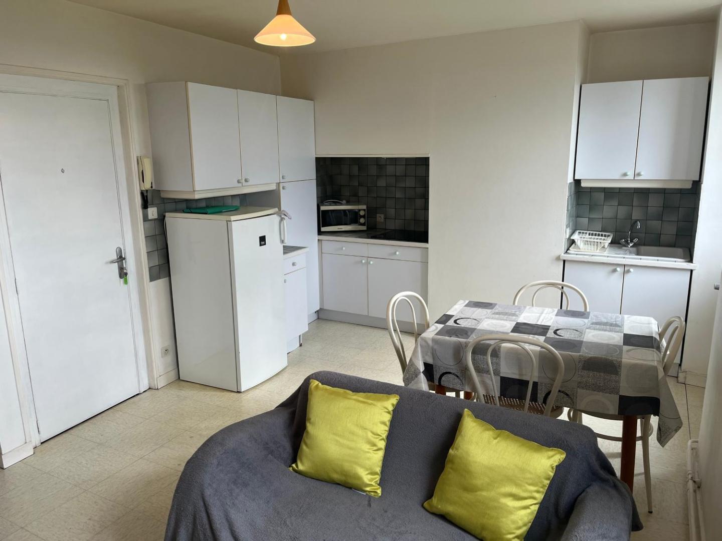 Duplex photo 2