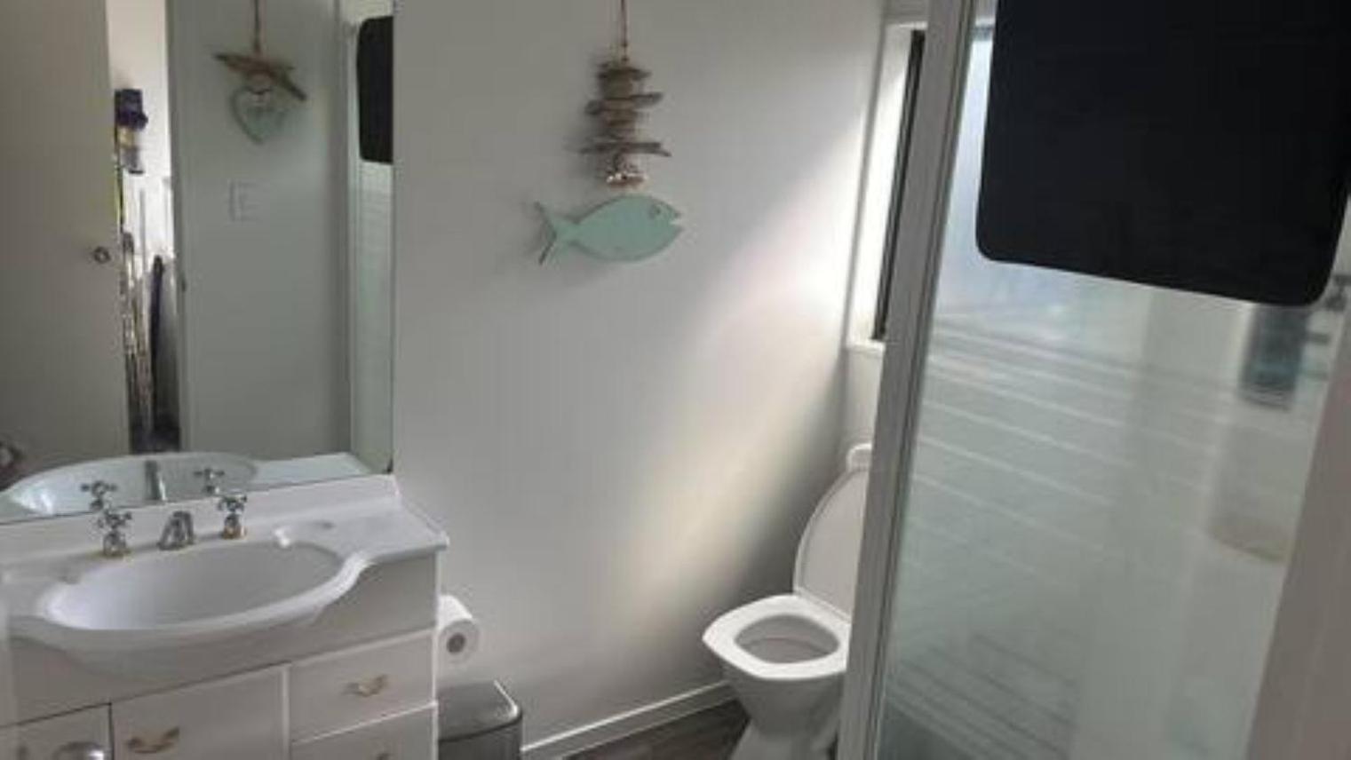 Bilde 3: Hosts on the Coast Tamaki Delight