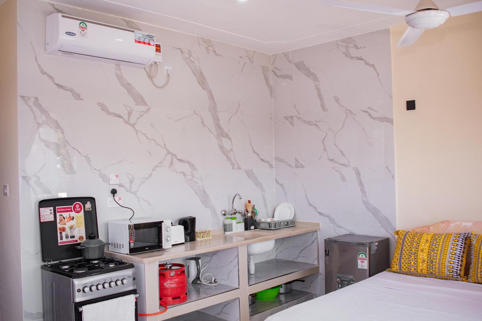 Bilde 3: Studio with Ac-3mins from the beach
