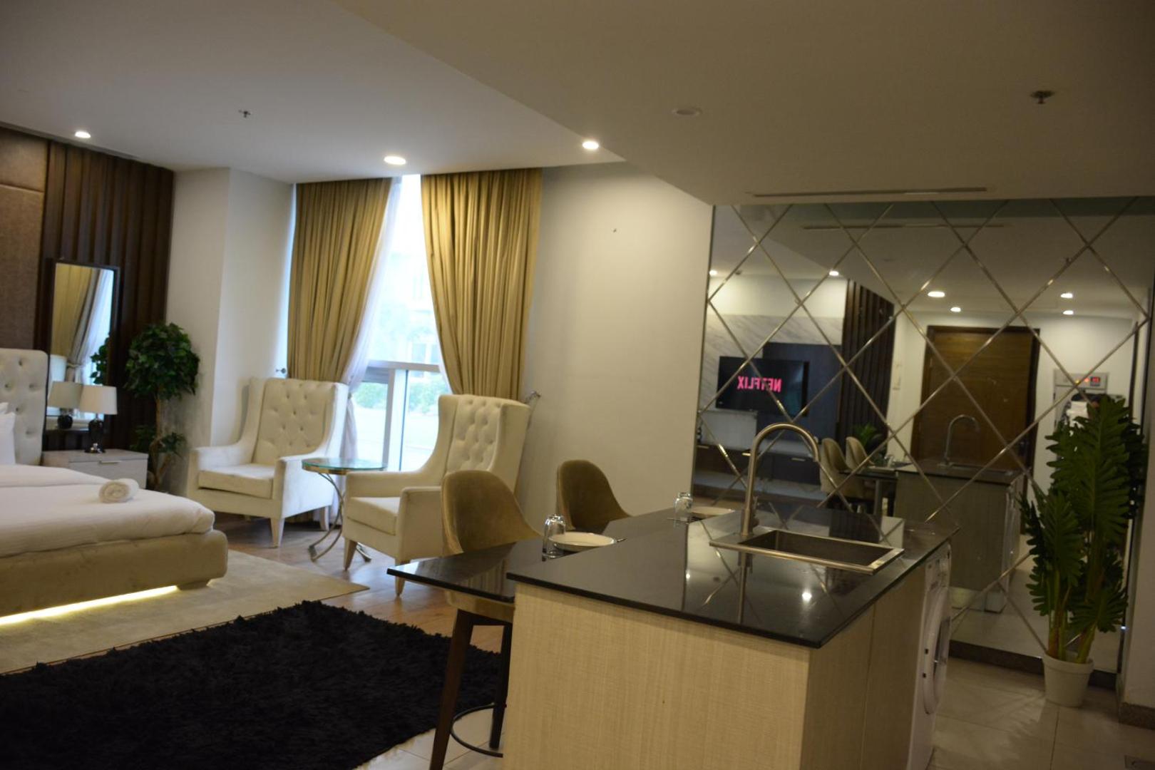 Foto 6: EXECUTIVE STUDIO SUITE - Penta Square