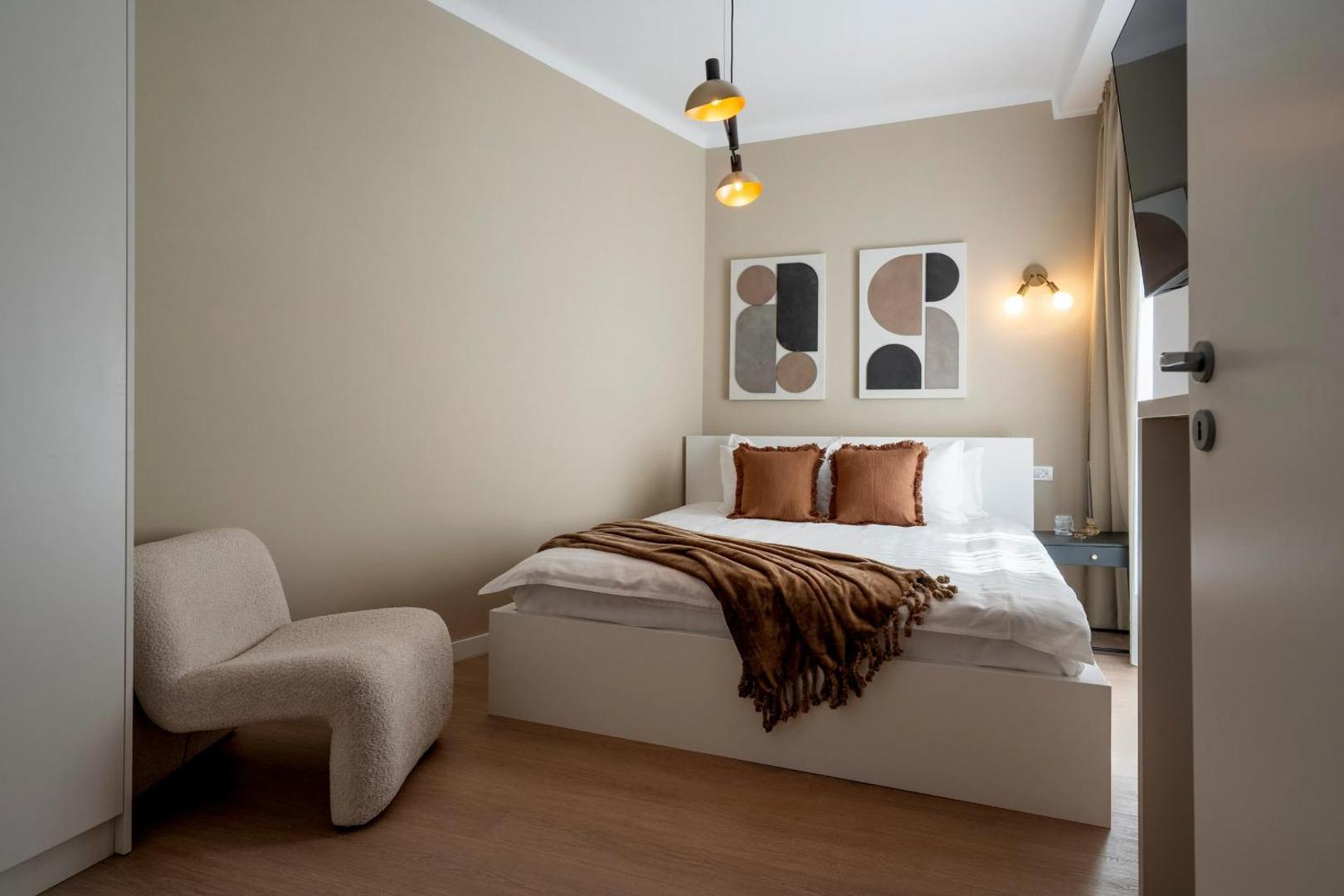 Billede 10: Central & Stylish 2BR Flat Near Cismigiu Gardens