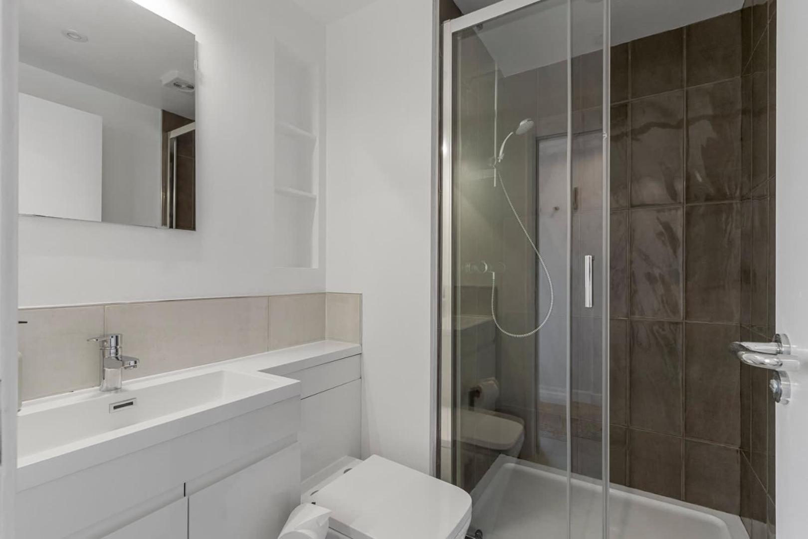 Foto 8: Exeter Escape - City Centre Apartment- Short Stays UK Ltd