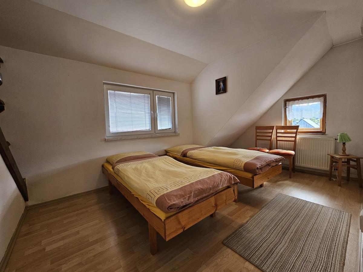 Фотография 3: Spacious accommodation by the mountains - 9 beds