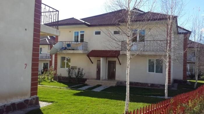 Foto 4: Коттедж для семьи 4 СЕЗОНА