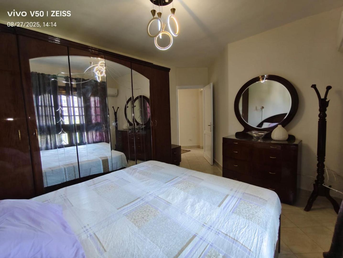 Zdjęcie 2: Nice & cozy Stay in Rehab City for families only
