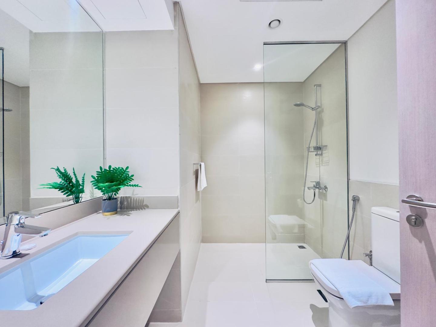 Chic & Cheerful 1BR with Sofa Bed in Waters Edge的照片2
