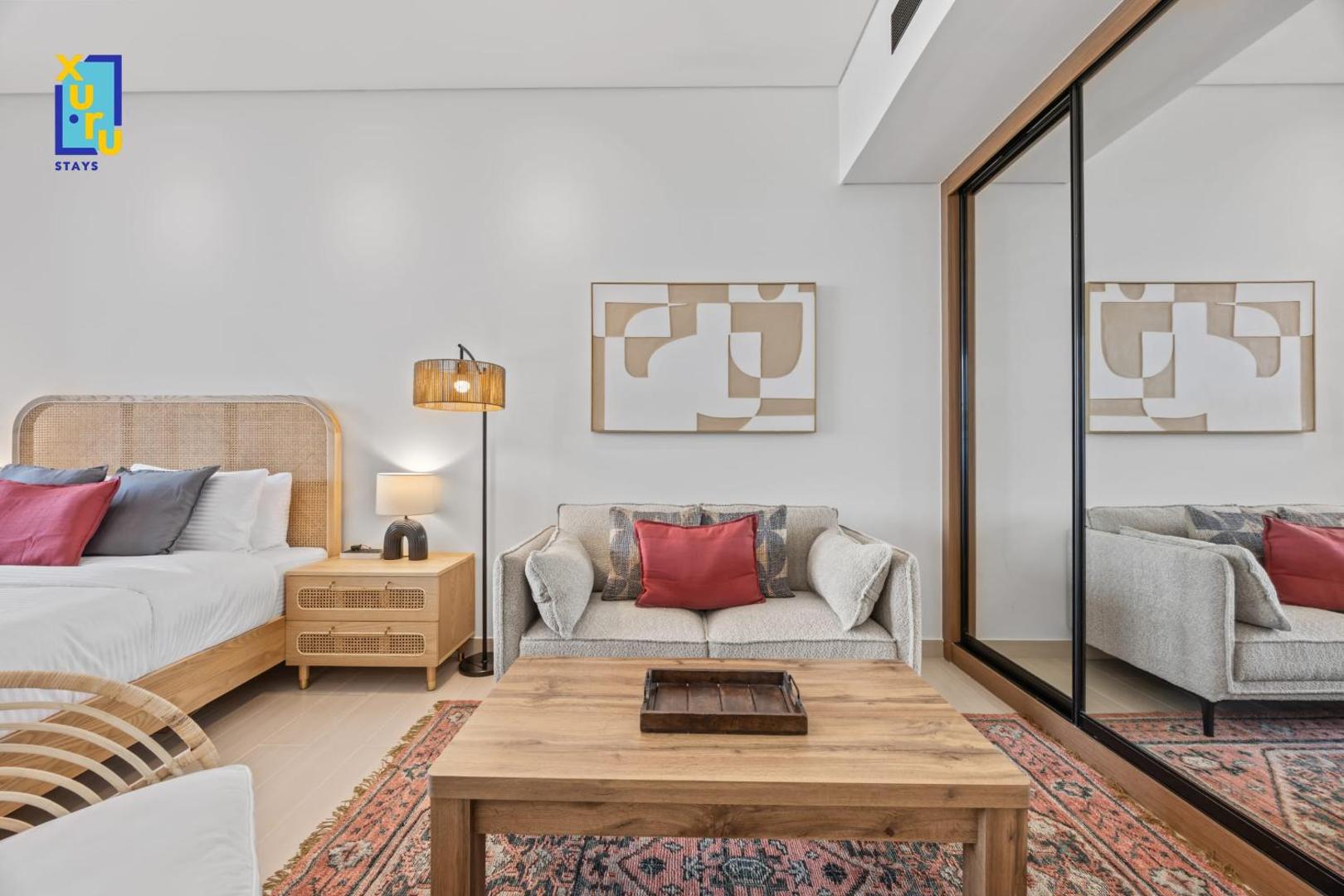 Billede 6: Timeless & Textured Studio w Jacuzzi Trillionaire